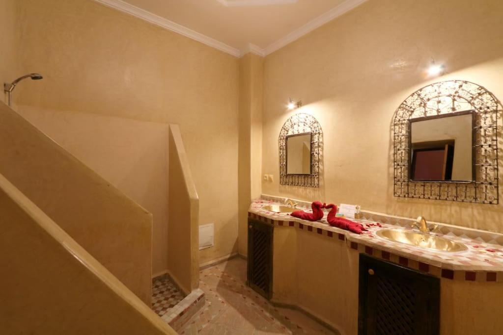 度假居 En Exlusivite A 5min De La Place Jamaa El Fna 马拉喀什