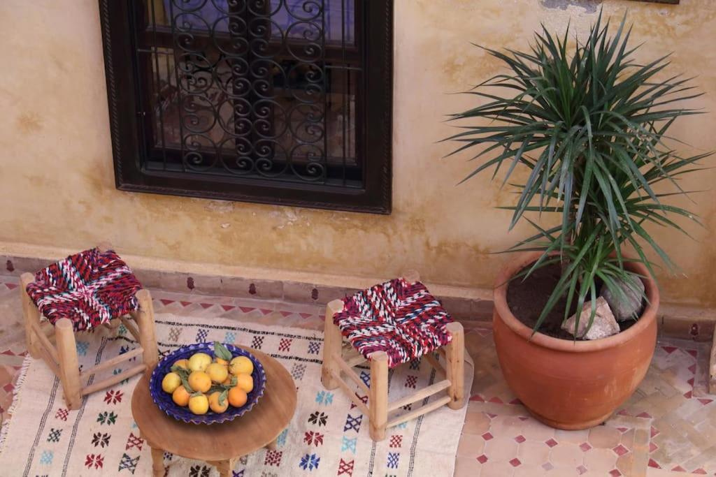 Ferienhaus En Exlusivite A 5min De La Place Jamaa El Fna *