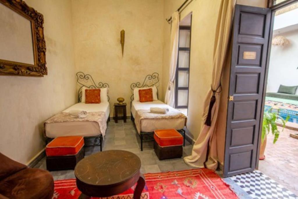 Ferienhaus En Exlusivite A 5min De La Place Jamaa El Fna Marrakesch